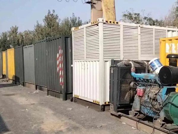 阜南200KW柴油发电机机组每小时油耗是多少？